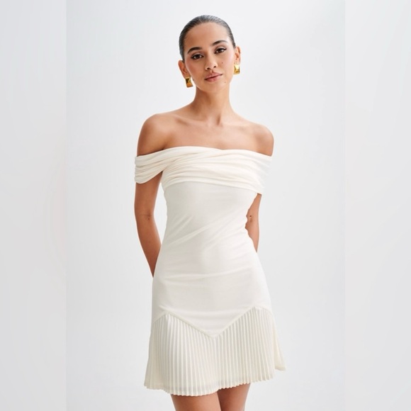 Meshki - Slinky Off Shoulder Mini Dress - Ivory - Picture 3 of 8